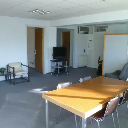 Datacom 게스트하우스 *